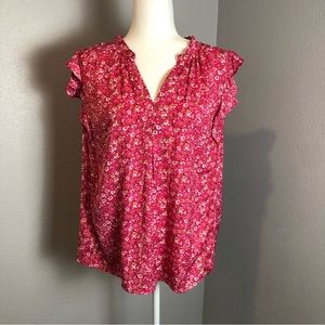 Cupcakes and cashmere sleeveless ruffle top Size L